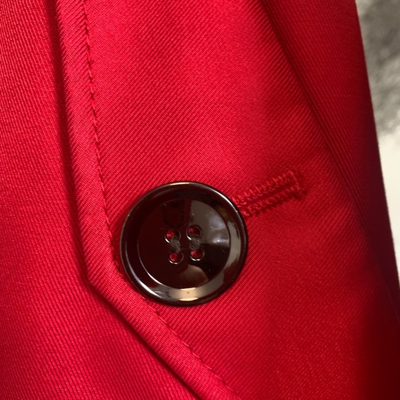 David Lawrence 🍒 Red Trench - Picture 8 of 16